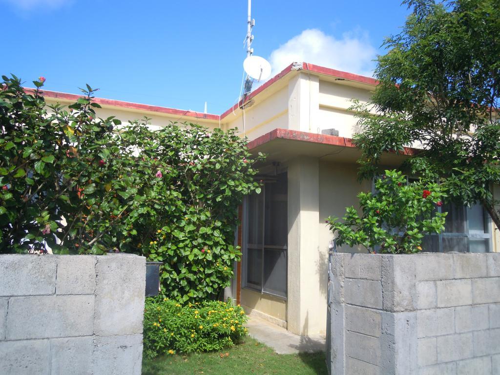 Guest House Renga II Uruma Buitenkant foto